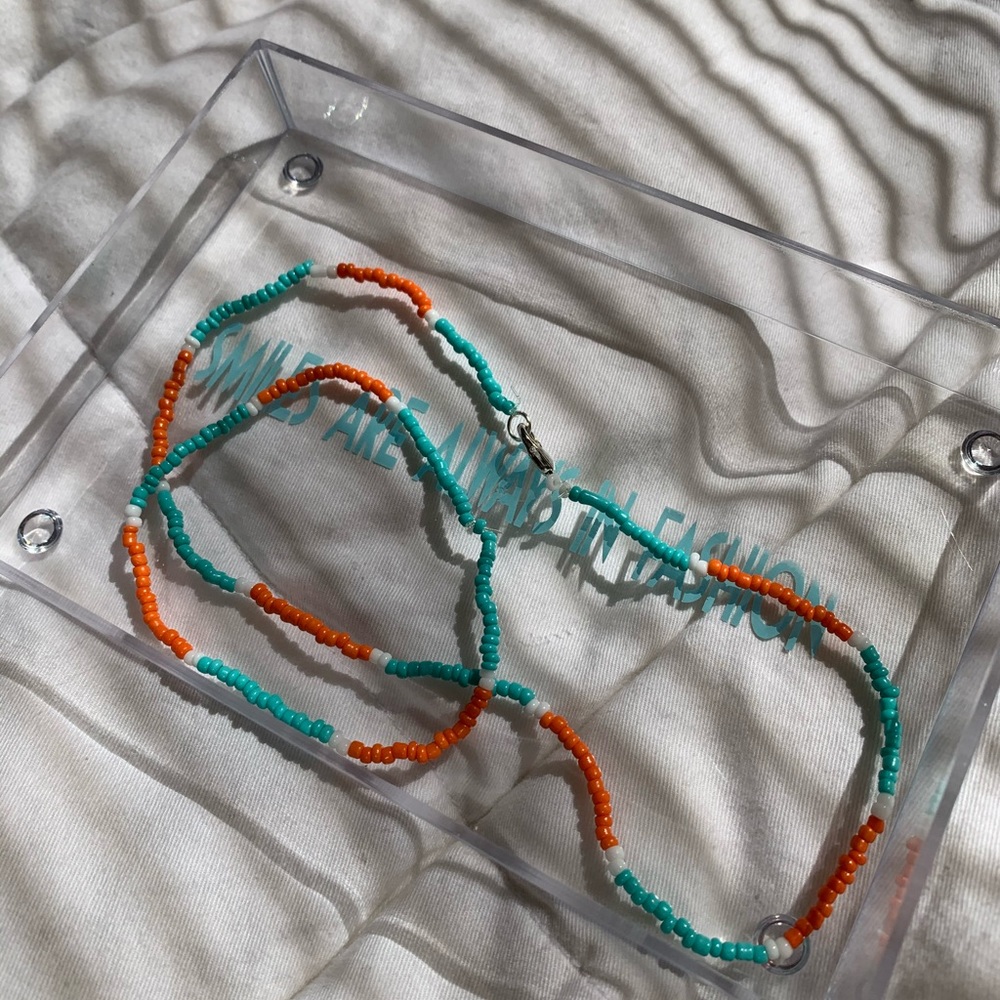 Tie dye T-shirt with matching choker and bracelet - Picture 4 of 6